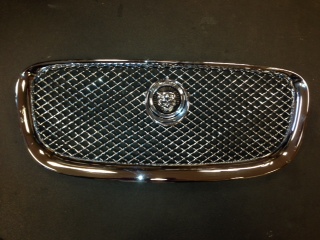 C2Z13199 Late Grille complete